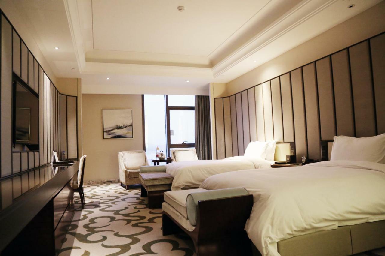 Royal Seaside Hotel And Hot Springs Xiamen Buitenkant foto
