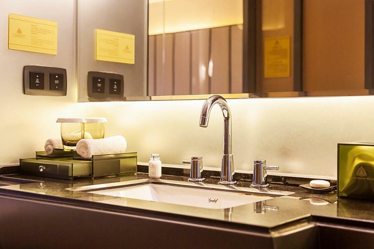 Royal Seaside Hotel And Hot Springs Xiamen Buitenkant foto